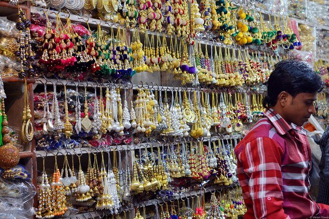 Masterji Kee Haveli Walk - Old Delhi Bazaar & Food Walk - Spice market stop: why you’ll be glad you didn’t skip it