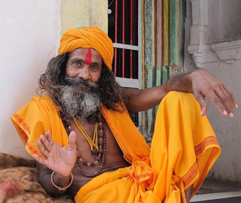 Mathura Vrindavan Tour With Nidhivan Temple - Delhi/Agra - Lunch in Vrindavan: optional and likely practical