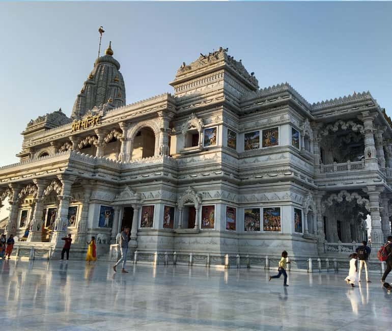 Mathura Vrindavan Tour With Nidhivan Temple - Delhi/Agra - ISKCON Sri Krishna-Balaram Mandir: calmer structure in the afternoon