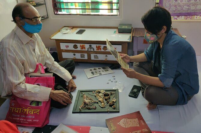 Meenakari Enamelling Experience on Silver Jewellery in Jaipur - Location in Jaipur: Making the Timing Easy Around Your Day
