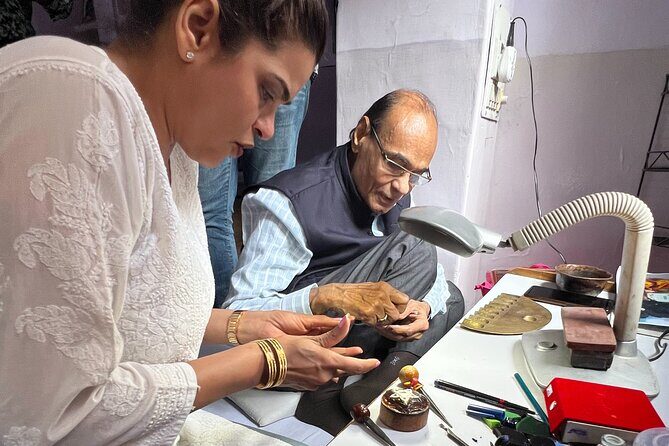 Meenakari Enamelling Experience on Silver Jewellery in Jaipur - Who This Meenakari Workshop Is Best For