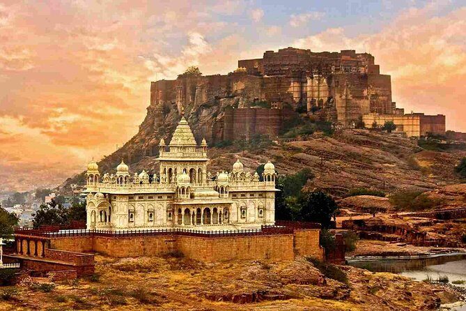 Memorable Rajasthan Private Trip for 5 Nights and 6 Days - Day 4 in Udaipur: Lake views, Saheliyon ki Bari gardens, and City Palace along Lake Pichola