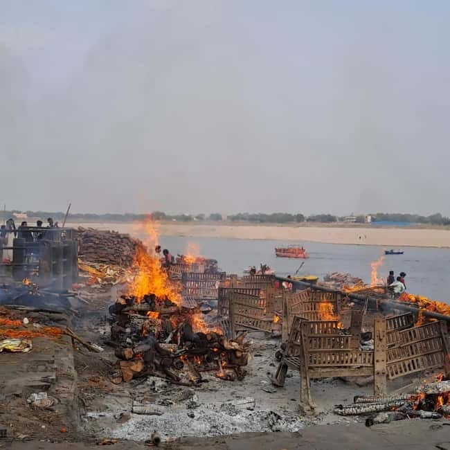 Morning Boat Tour in Varanasi - The 2-hour boat cruise: how you get the panoramic view