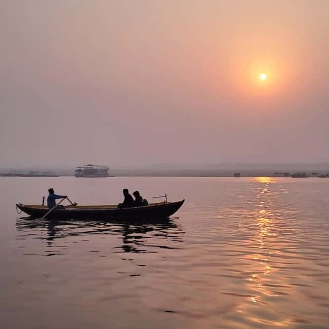 Morning Boat Tour in Varanasi - Tulsi-Ghat and Harishchandra-Ghat: quieter landmarks with meaning