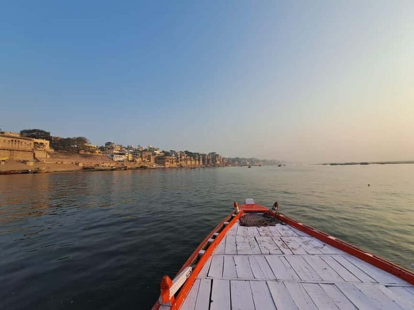 Morning Boat Tour in Varanasi - Pizzeria Vaatika Cafe to the water: starting point sanity
