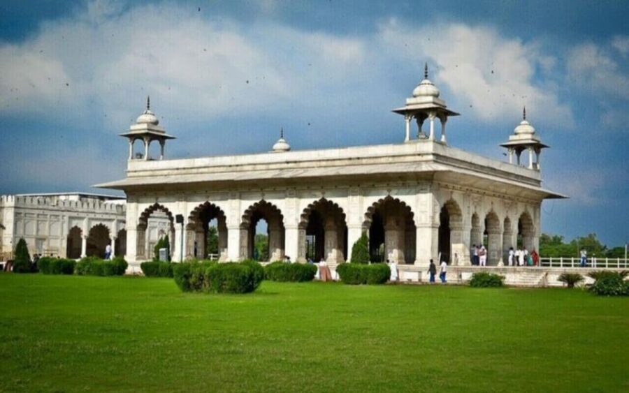 Mumbai to Agra Taj Mahal Tour: Same-Day or Multi-Day - From Mumbai to Delhi, Then On to Agra Without the Chaos