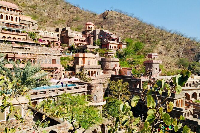 Neemrana Fort visit with Lunch From Delhi - Key things to know before you go