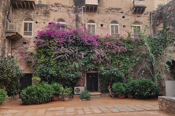 Neemrana Fort visit with Lunch From Delhi - What you’ll love (and who this fits best)