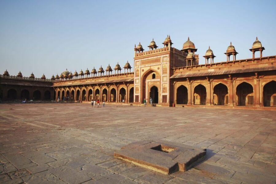 New Delhi: 2-Day Tour of Agra & Fatehpur by Superfast Train - Price and logistics: is $173 per person good value?