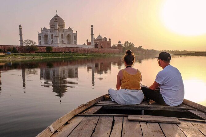 New Delhi:Agra Taj Mahal Private Car Sightseeing Tour - Service quality: punctual guides, flexible pacing, and one caution
