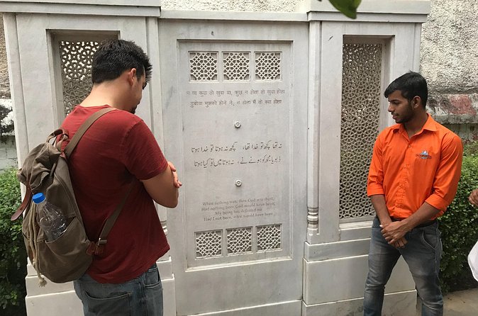 Nizamuddin Tour - Mosques, lanes, and the neighborhood’s everyday rhythm