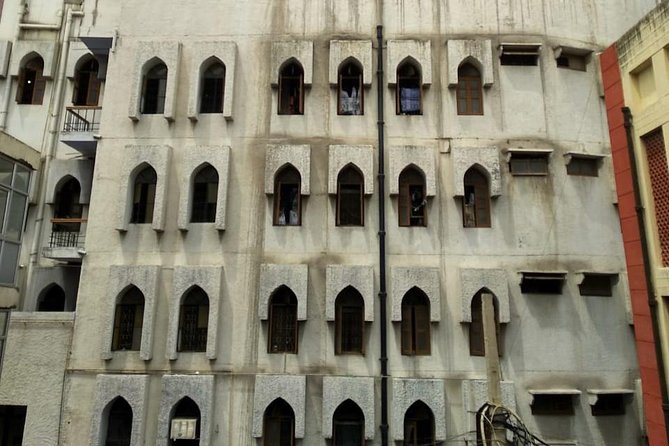Nizamuddin Tour - Hazrat Nizamuddin Auliya: the Sufi heart of the neighborhood