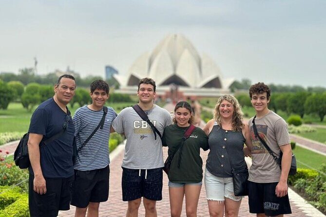 Old and New Delhi City Tour - Half or Full Day Options Available - A smart mix of Old Delhi street life and New Delhi power centers