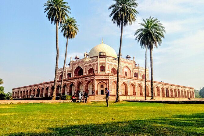 Old and New Delhi Private Guided City Tour - Jama Masjid courtyard: scale you feel in your feet