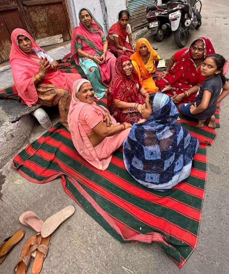 Old city heritage walk and local life experience - Old City Life in Udaipur: Why This Walk Works