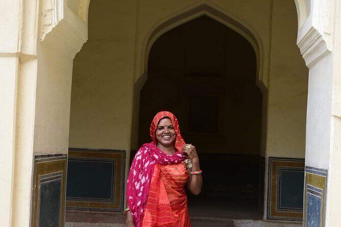 Old Delhi City Tour With Rickswa Ride! - Chandni Chowk: Turning a Landmark Into Real Old Delhi Life