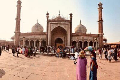 Old Delhi Street Food Tour – Explore Spices in Chandni Chowk - Khari Baoli Spice Market: Color, Smell, and Chai in Hidden Lanes