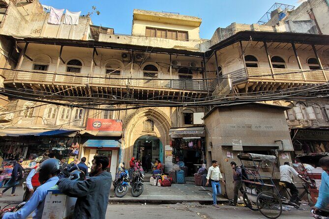 Old Delhi through the Hidden Alleys Walking Tour - Shahjahanabad’s alley maze: how Old Delhi “reads” you back
