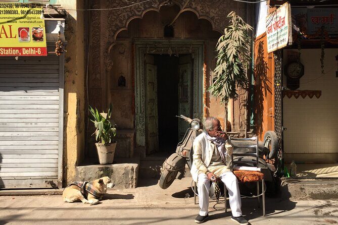 Old Delhi through the Hidden Alleys Walking Tour - From Asaf Ali Road to the Old Delhi core: starting fast, not lost
