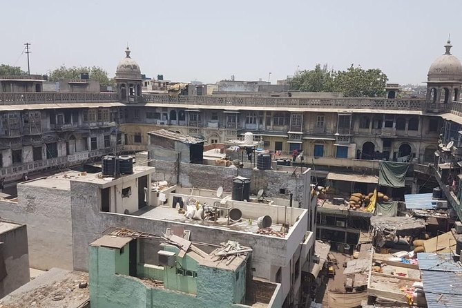 Old Delhi Walking Tour - Red Fort stop: seeing the big icon from the street