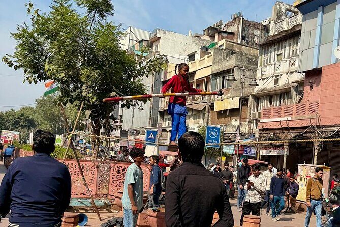 Old Delhi's Belly - The Temple Reset Before the Market Rush