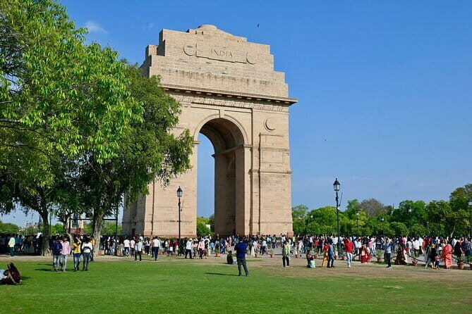 Old & New Delhi Tour : Monuments , Rickshaw Ride & Local Heritage - Key highlights worth caring about
