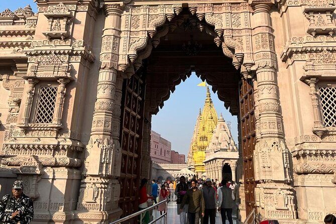 Omvity’s Full-Day Varanasi Tour: Sunrise Boat to Sunset Aarti - Ganga Aarti from reserved riverside seats: the viewing makes the ritual