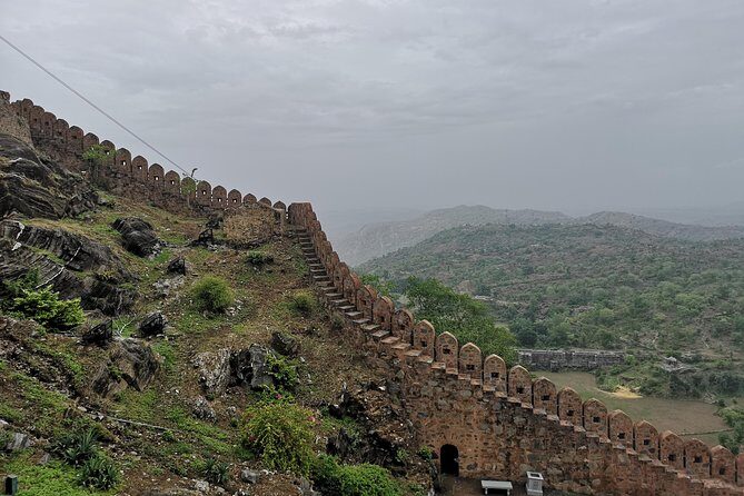 One-way Udaipur to Jodhpur - Pick Your Day: Non-Stop or the Kumbhalgarh + Ranakpur Route