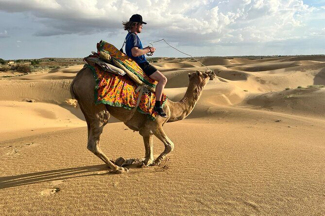 Overnight Camel Safari in Thar Desert - From Jaisalmer to the dunes: the 65 km Jeep start