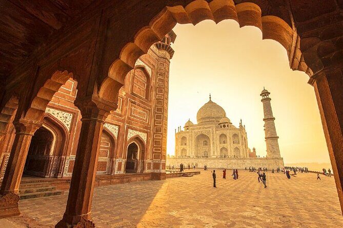 Overnight Taj Mahal Tour By car - Why an overnight car trip beats a rushed same-day plan