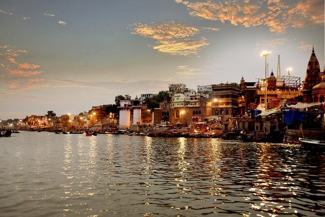 Pilgrimage Varanasi - Banaras Ghats Along the Ganga: The Walking Part That Actually Sticks