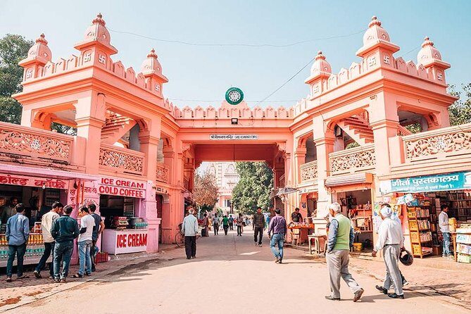 Plan Your Varanasi Tour the Way You Like - Stop 4: Manikarnika Ghat and the karma idea around death