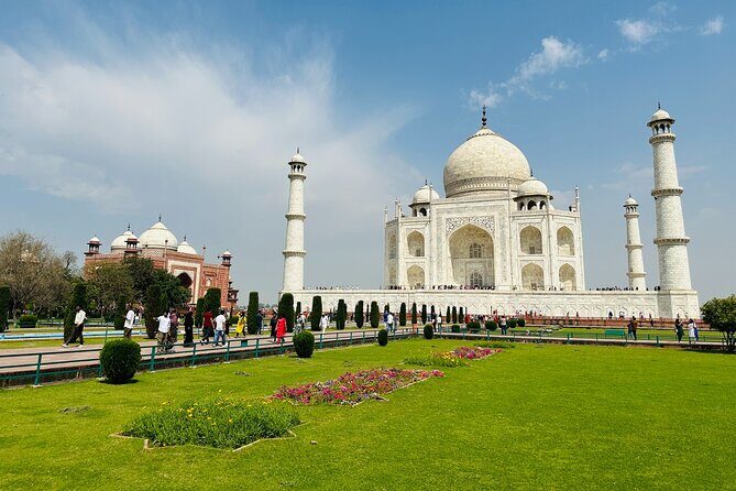 Platinum Luxury Agra Tour Taj Mahal, Agra Fort from Delhi by Car - The Delhi to Agra drive: why private comfort matters
