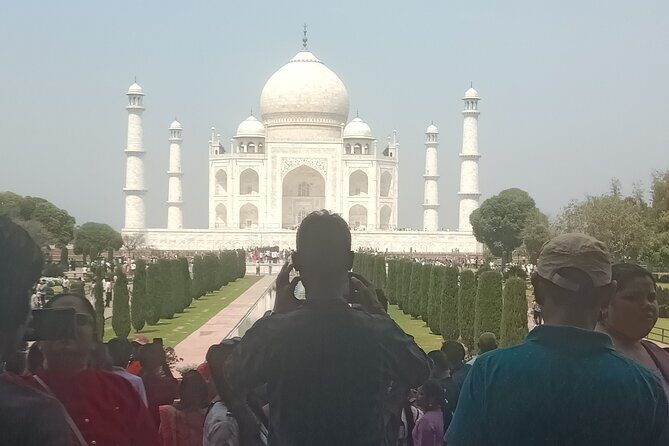 Platinum Luxury Agra Tour Taj Mahal, Agra Fort from Delhi by Car - Lunch and local food: how to use your 45 minutes