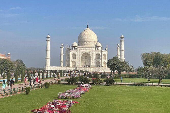 Platinum Luxury Agra Tour Taj Mahal, Agra Fort from Delhi by Car - Price and value: what $107 really covers