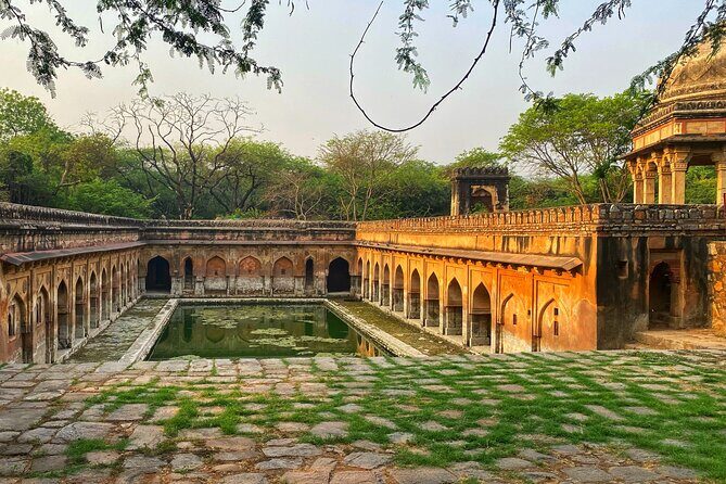 Premium Hidden Jewels of Delhi Cycling Tour - The First Chapter of Delhi - Bike setup and safety gear that actually help on the road