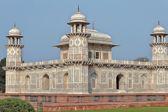 Private : 02 Days of Taj Mahal Agra Tour From Delhi - Private AC car logistics: what makes the transport feel easy