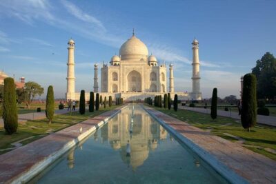 Private 3-Day Luxury Golden Triangle Tour to Agra and Jaipur From New Delhi - Agra Fort: more than a background for photos