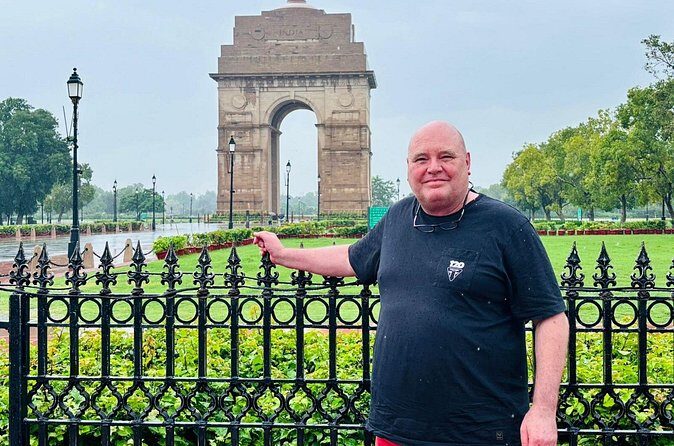Private 3-Days Golden Triangle Tour: Delhi, Agra & Jaipur by Car - Day 3 Jaipur in one packed day: Jaigarh, Hawa Mahal, City Palace, Jal Mahal, Jantar Mantar