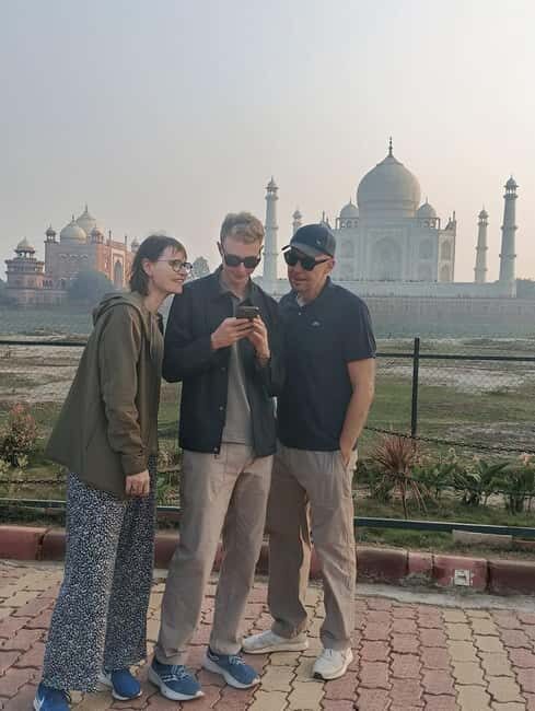Private 4-Days Golden Triangle Luxury Tour From Delhi - Guide handoffs, languages, and what support feels like