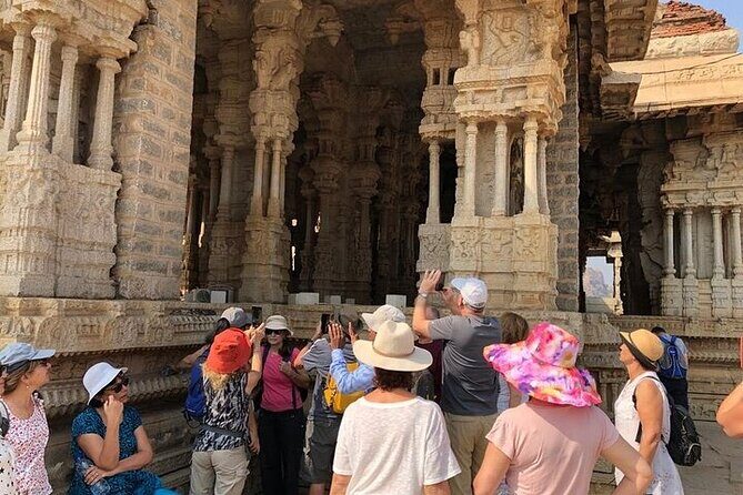 Private 4 Days Golden Triangle Tour from New Delhi with Driver - Day One in Delhi: Forts, tombs, gates, and a few must-know closures