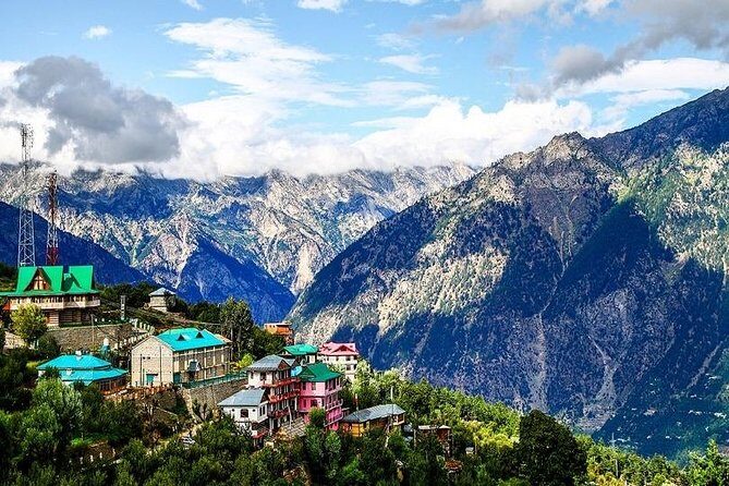 Private 7 Days Shimla Manali Hill Stations Tour From Chandigarh - Day 5: Hidimba Devi, Vashisht hot springs, and a Manali Mall Road loop