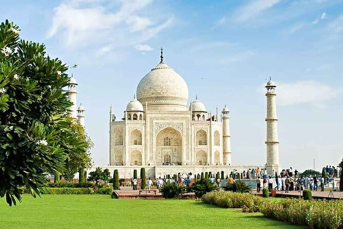 Private Agra Day Trip by Express Train -Taj Mahal & 5-Star Lunch - Lunch in Agra: the 5-star buffet option and the drinks catch