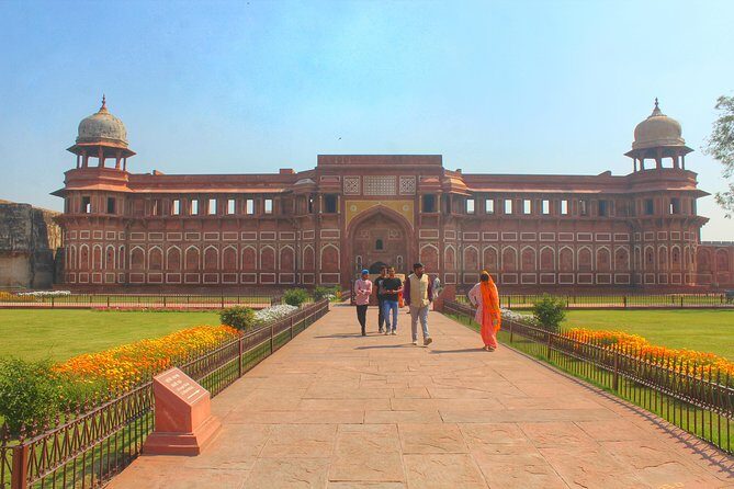 Private Agra Local Sightseeing Tour by Car and Driver - Taj Mahal: Going Smart With Inside Tuk Tuk or Battery Bus
