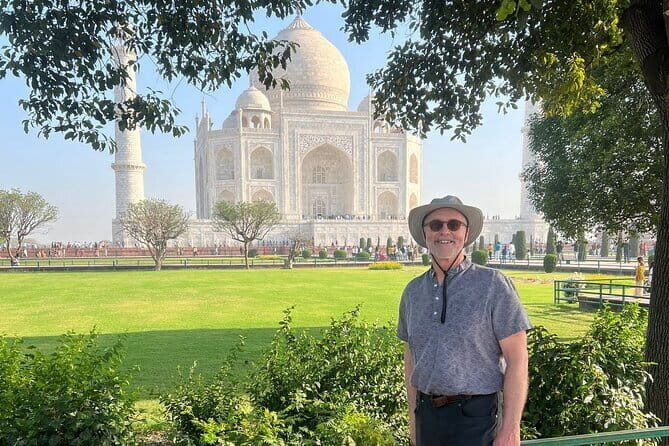 Private Agra Tour to TajMahal from Delhi by Car - A One-Day Agra Hit: The 11–12 Hour Reality