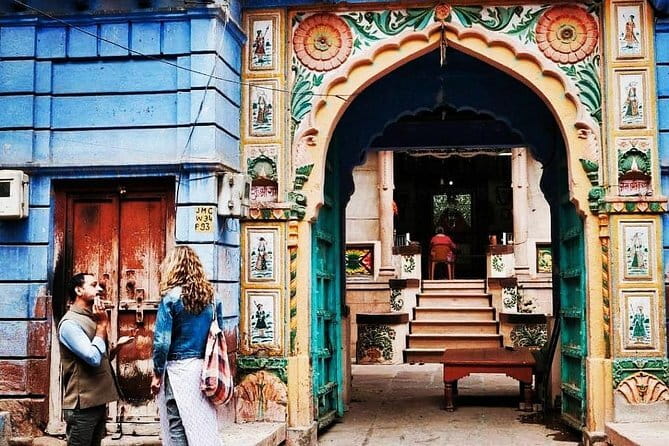 Private Blue City Walking Tour - Stop 3: Kunj Bihari Temple and the Jodhpur echo effect
