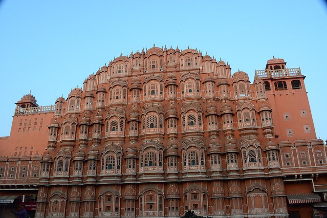 Private Car Jaipur to New Delhi - Key highlights at a glance
