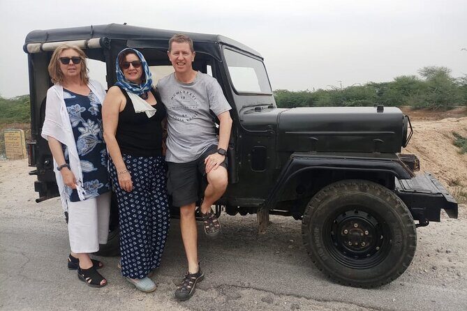 Private Chittorgarh Day Trip from Udaipur with Optional Guide - Optional Guide vs. Self-Guided: How to Decide