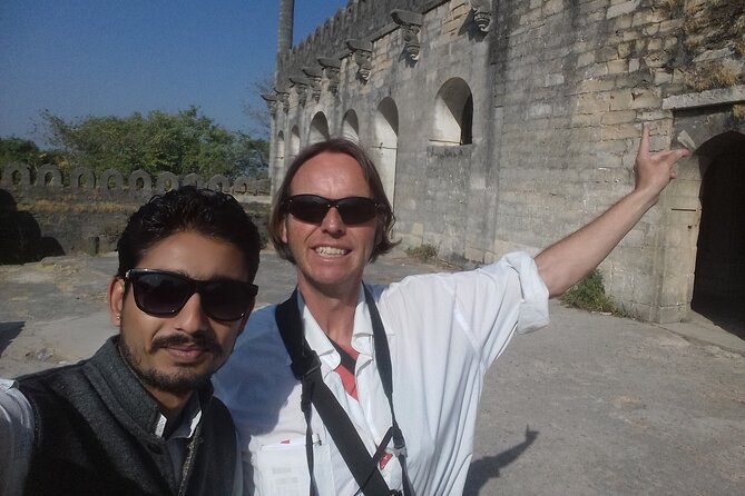 Private Chittorgarh Fort Day Tour with Guide, Lunch and Tickets - Meera Temple: devotion you can feel in the details