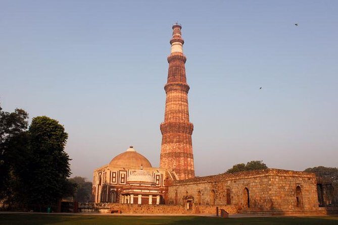 Private Custom tour of Delhi (choose from 18 places to visit) - How a six-stop custom tour works in New Delhi
